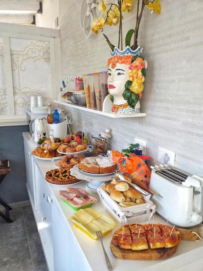 Inkantu B&B Terrasini Eksteriør bilde